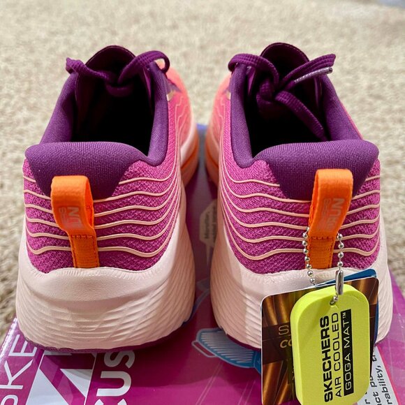 Skechers Women's Max Cushioning Elite 2.0 Alaura Athletic Running Shoes, Size 8 - Picture 9 of 16